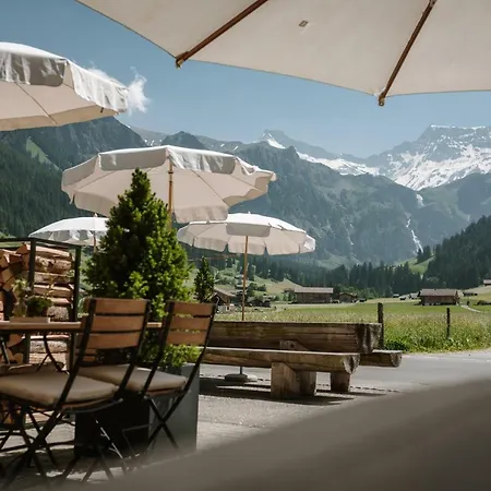 Wildstrubel Lodge-3